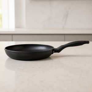 Non-Stick Fry Pan with Lid – product detail view 2