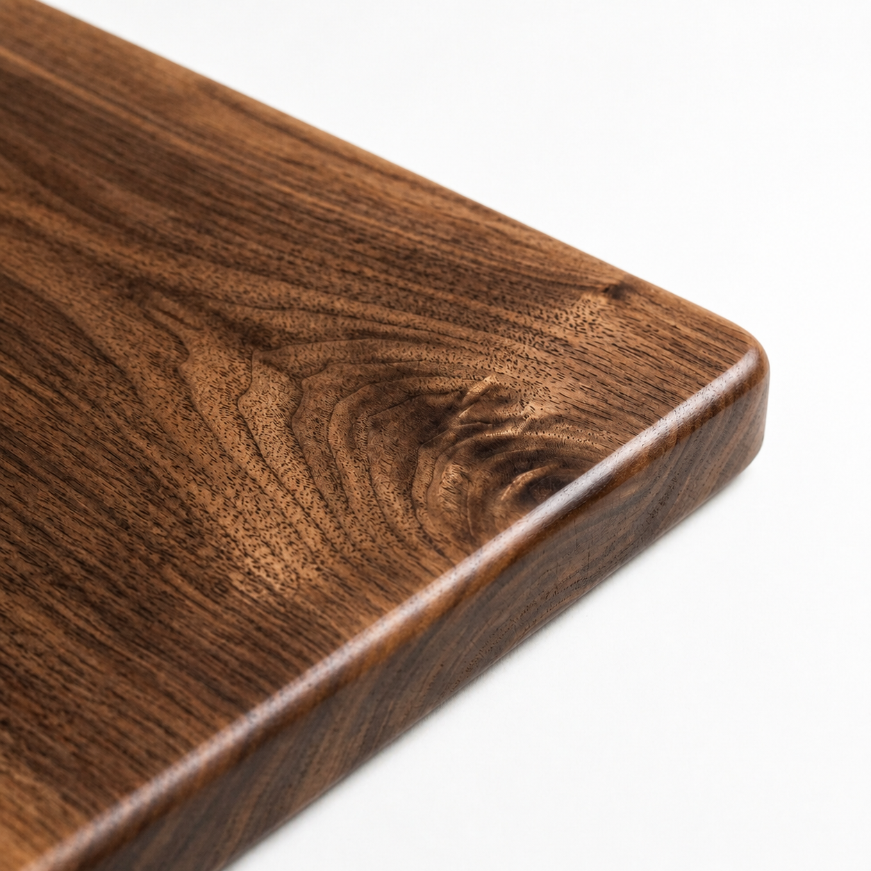 Walnut Cutting Board – product detail view 4