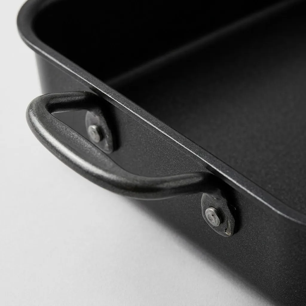 Non-Stick Roasting Pan, 7 x 10 in – detail
